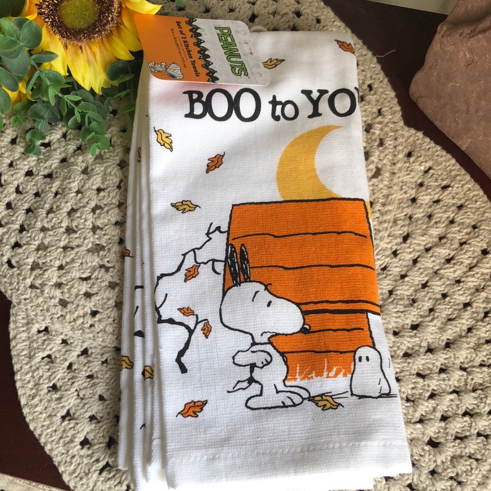 Peanuts Halloween Snoopy 'Boo to You' Kitchen Towels
